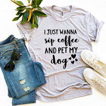 Camiseta "Solo quiero tomar café y acariciar a mi perro"