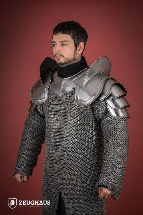 Ombreiras de Guerreiro com Quebra-Lâminas Polidas